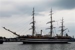 Das Segelschulschiff „Amerigo Vespucci“ läuft zur Hanse Sail 2019 in Rostock-Warnemünde ein