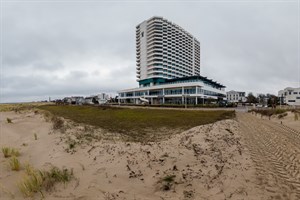 Auch die Graudüne vor dem Hotel Neptun in Warnemünde wurde stark zurückgeschnitten