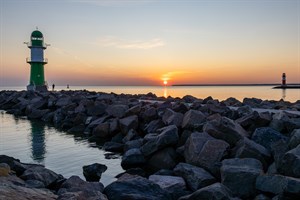 Sonnenaufgang zum Sommeranfang am 21. Juni 2025 in Warnemünde