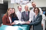 Hybrid-OP für komplexe Eingriffe an Unimedizin Rostock