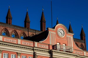 Rostock muss sparen, Bürger sollen mehr Grundsteuer und höhere Anwohnerparkgebühren zahlen (Foto: Archiv)